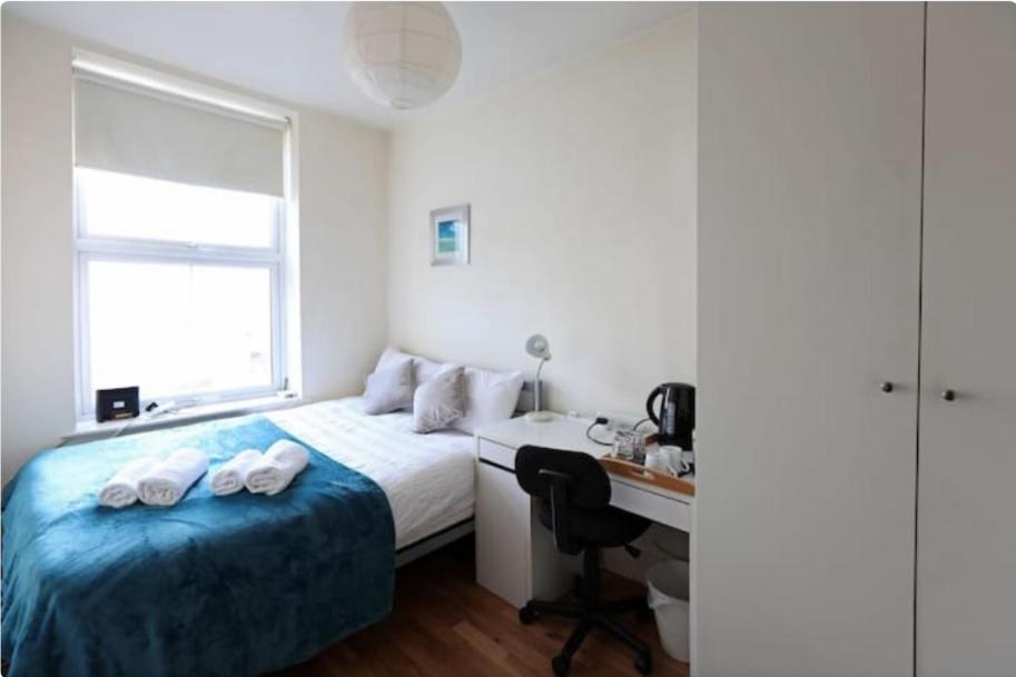 Comfy Private Bedrooms Near Euston Station, Central Лондон Екстер'єр фото